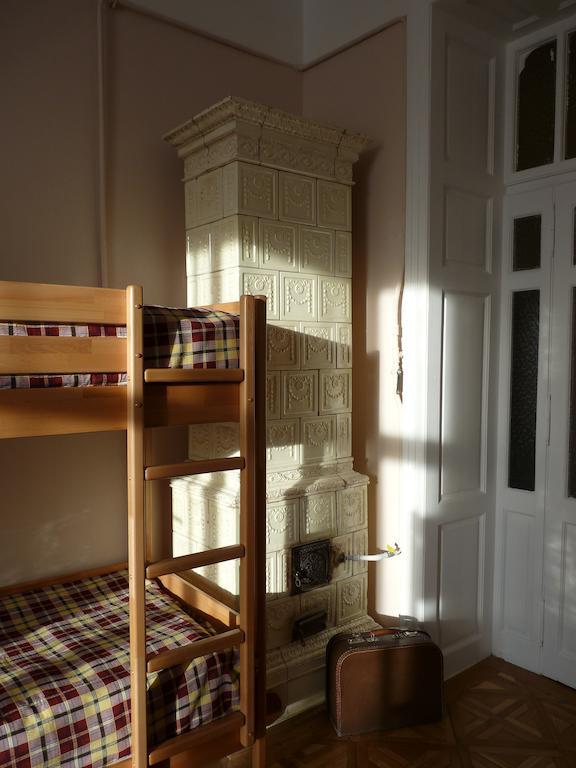 לבוב Voyager Hostel חדר תמונה